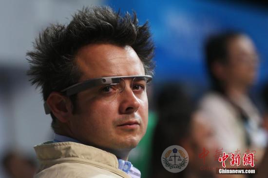 谷歌停售智能眼镜 但仍将致力于可穿戴设备研发