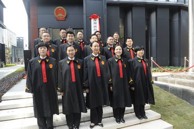 港媒：深圳前海法院挂牌 4名港人担任陪审员
