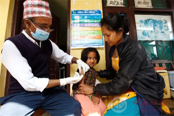 尼泊尔地震致95万儿童失学 儿基会吁尽快采取措施