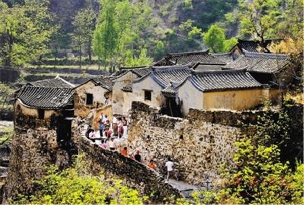 北京多数古村落保护现状堪忧 很多变成红砖洋瓦