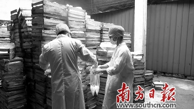 广州海珠警方捣毁3个食品黑作坊 问题食品销往广佛市场