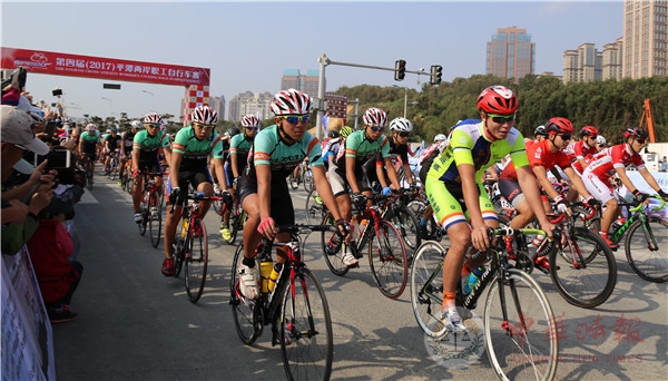 平潭两岸职工自行车赛 台湾选手首夺冠