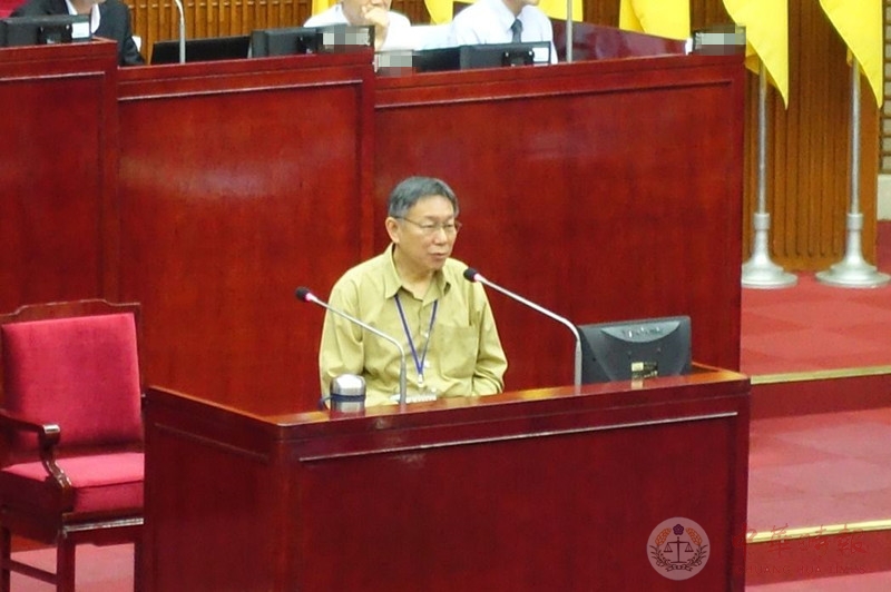 台北市长柯文哲再出雷语 坦承"我越来越像政客了"