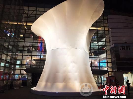 光影上海”在沪开幕 灯光装置营造社交场景